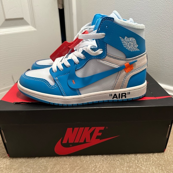 Nike Air Jordan 1 High x Off-White UNC Size 7.5 - Picture 1 of 8